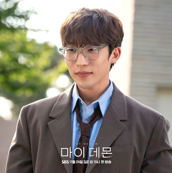 Lee Sang Yi Dicurigai Sebagai Villain \'My Demon\' yang Sebenarnya