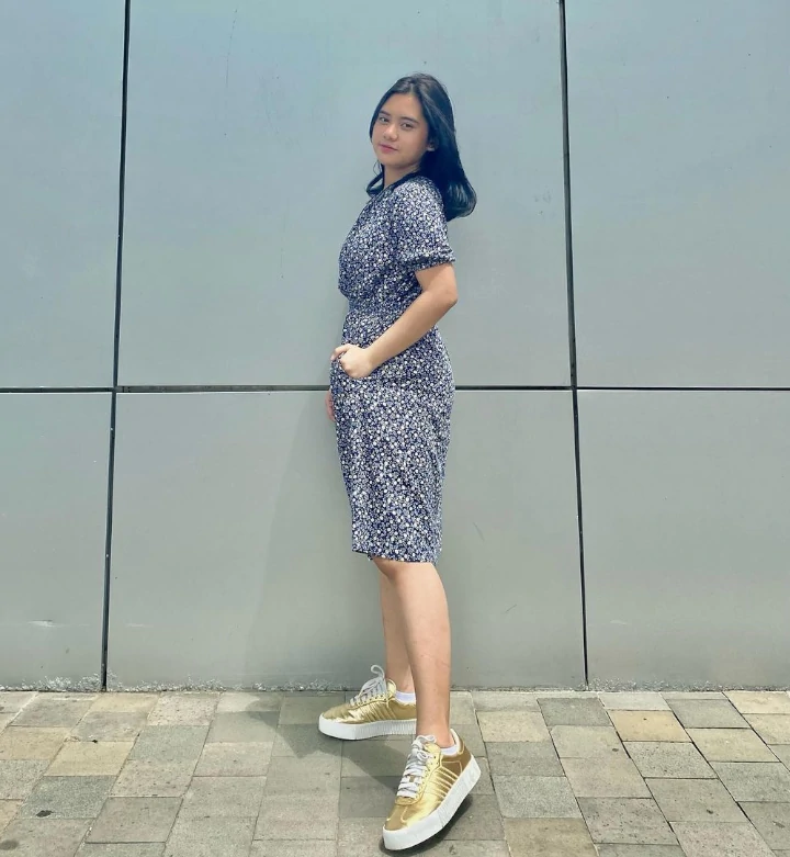 Tetap Kece Meski Pakai Outfit Simpel