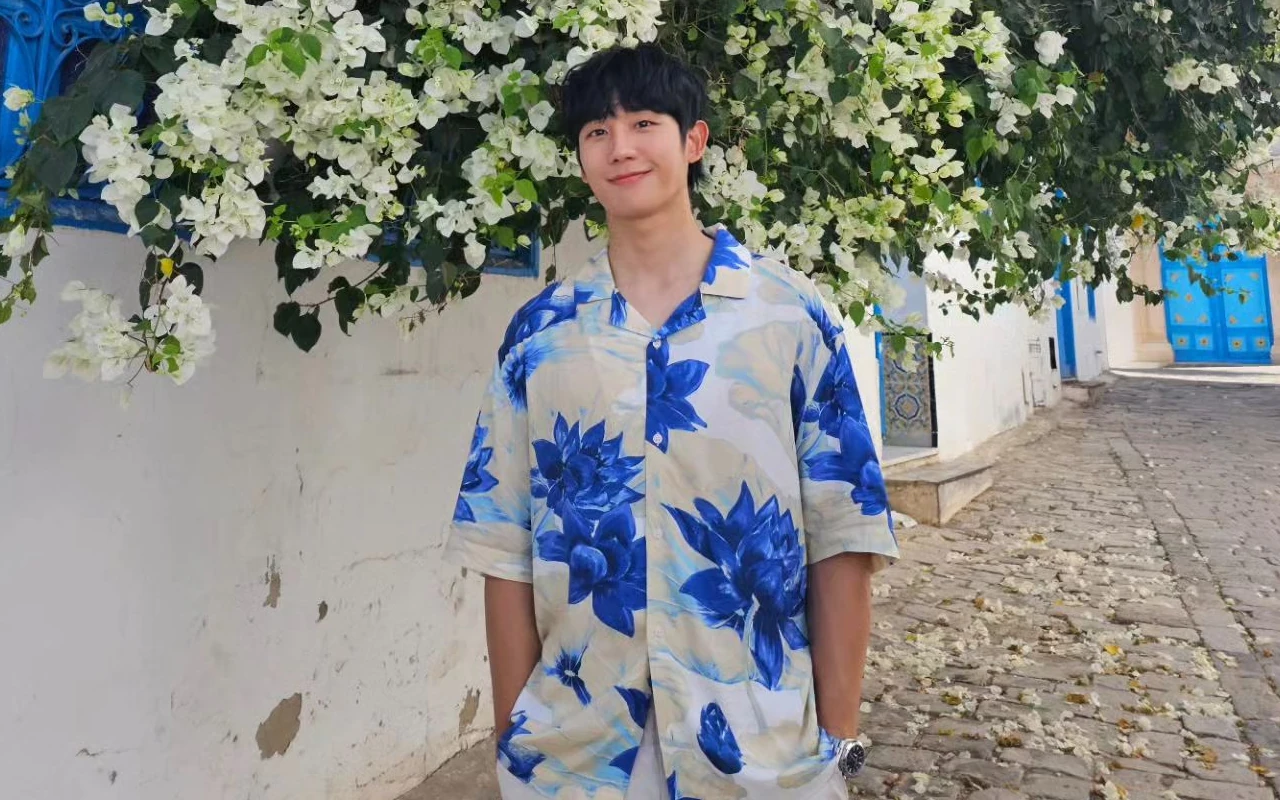 Jung Hae In Muncul Perdana di Depan Publik Sejak Terseret Kasus Narkoba