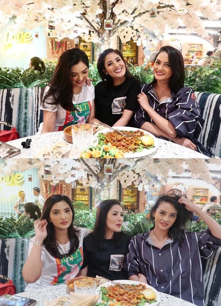Nongkrong di Mal