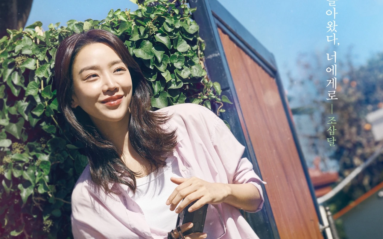 Akting Shin Hye Sun Jadi Cewek Gila di 'Welcome to Samdal-ri' Diapresiasi Media Korea