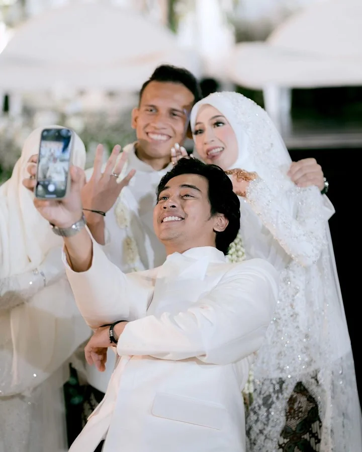 Turut Bersuka Cita