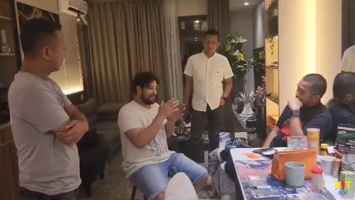 Ammar Zoni Tak Berkutik Saat Digerebek Polisi di Apartemen