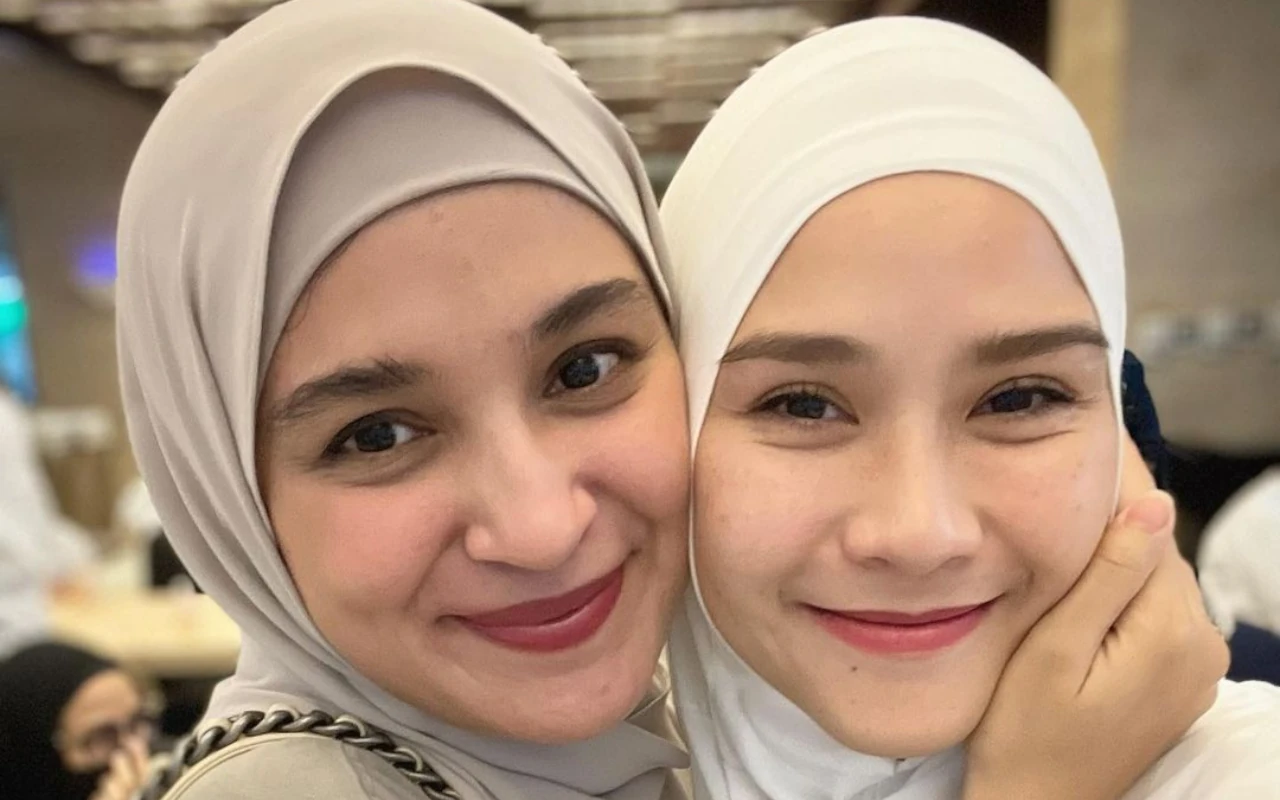 Zaskia Adya Mecca dan Shireen Sungkar Tampil Kontras Kala Hangout Bareng