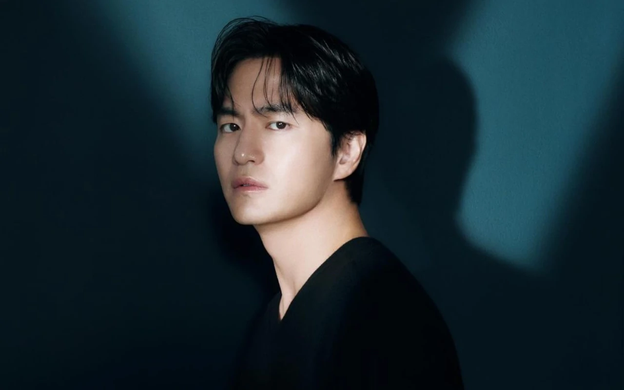 Lee Jin Wook Malah Merasa Bebas Saat Syuting Adegan Tanpa Busana di 'Sweet Home 2'