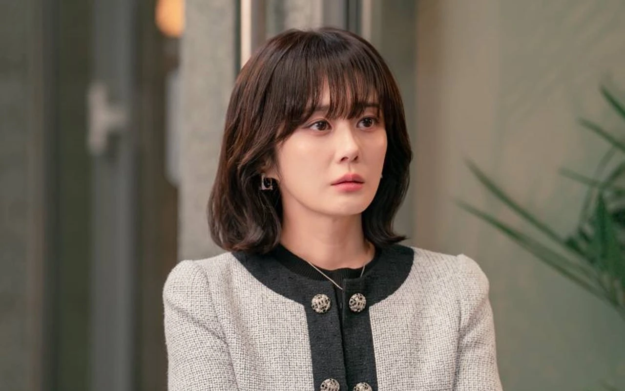 Jang Nara Ungkap Cara Bertahan di Masa-Masa Sulit Selama Syuting 'My Happy Ending'
