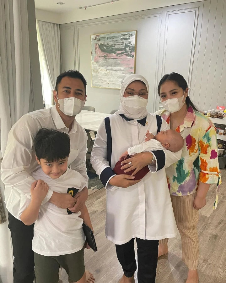 Swafoto dengan Menaker Ida Fauziyah