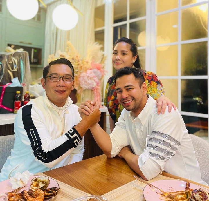 Akrab dengan Gubernur Ridwan Kamil