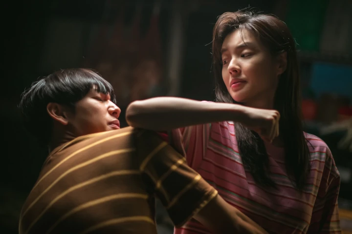 Lee Sun Bin Kagumi Fleksibilitas Akting Siwan untuk \'Boyhood\'