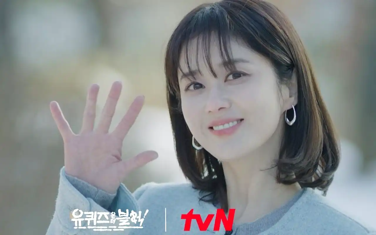 Jang Nara Perdana Pamerkan Wajah Tampan Suami di Televisi