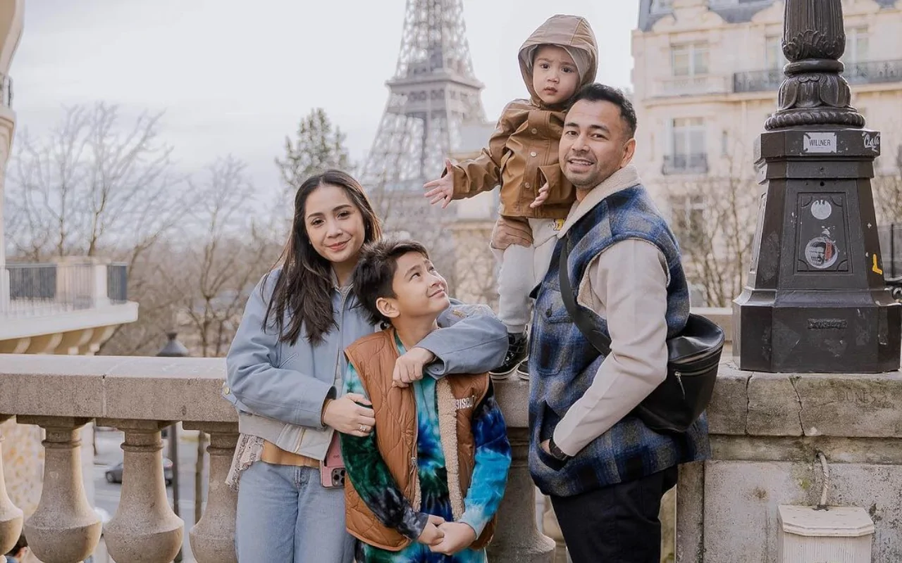 Raffi Ahmad Bersikap Romantis usai Tegur Nagita Slavina Teriak-Teriak di Paris