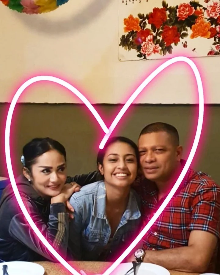 Akur Bak Kakak dan Adik