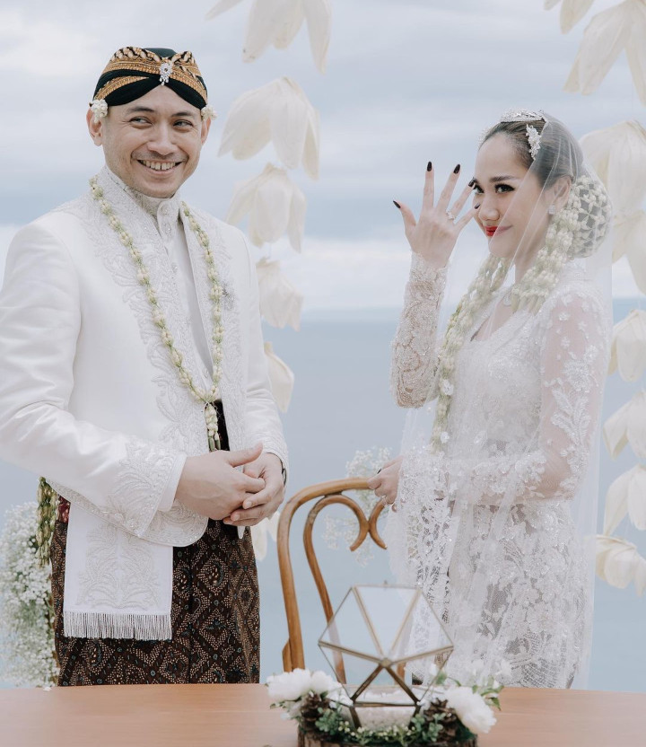 BCL Menikah Lagi dengan Tiko Aryawardhana
