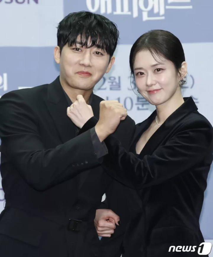 Jang Nara dan Son Ho Joon