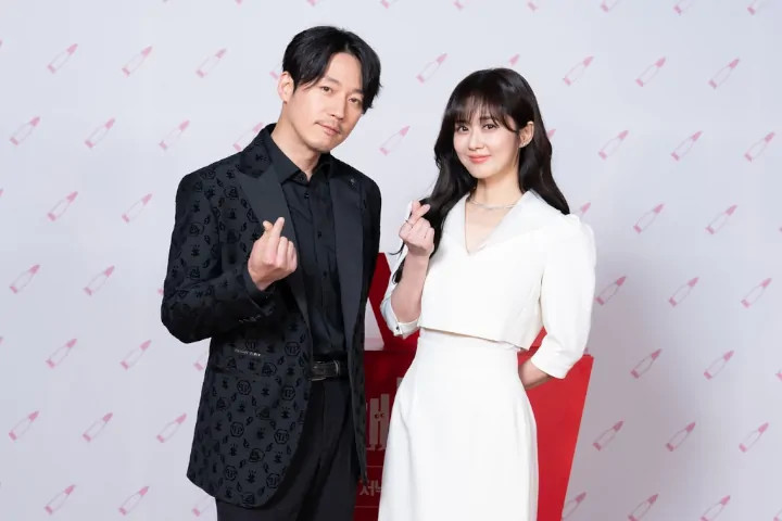 Jang Nara dan Jang Hyuk