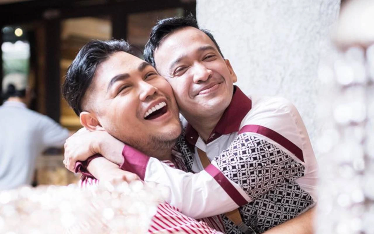 Ruben Onsu Beri Dukungan saat Ivan Gunawan Sindir KPI Soal Fashion Era 60-an