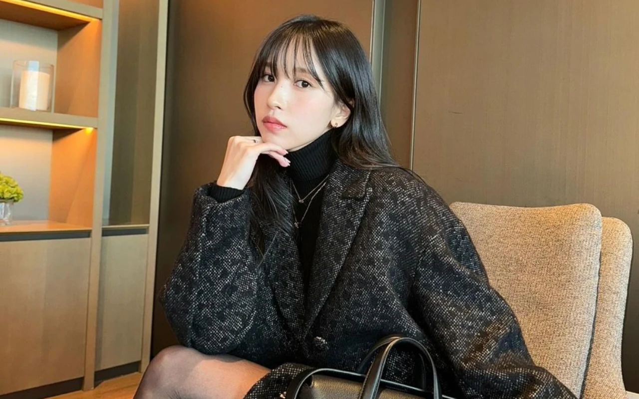 Mina TWICE Trending Lantaran Fotonya Tak Dicantumkan di Cover Spotify