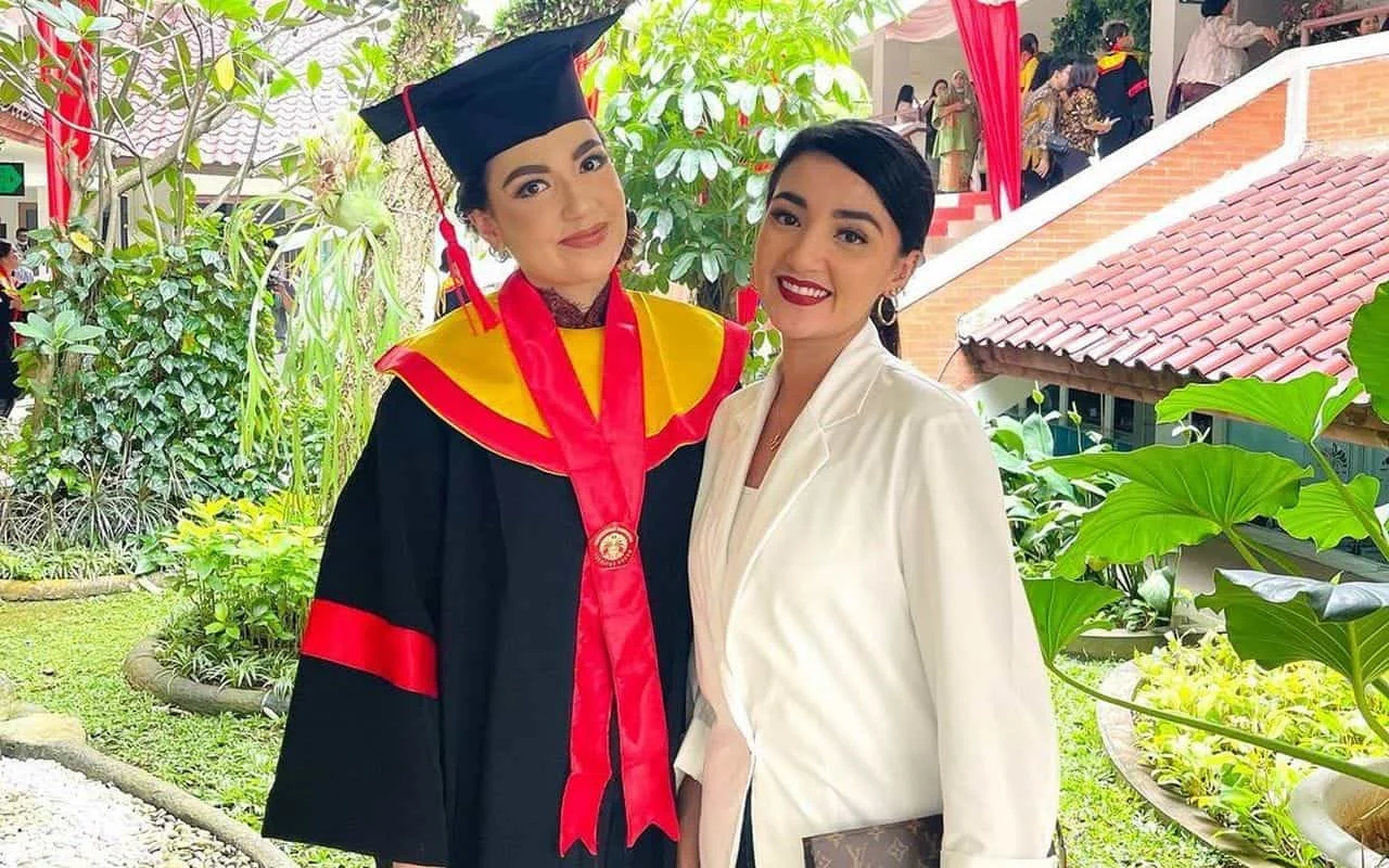Tsania Marwa Bangga Ghina Raihanah Sang Adik Jadi Kontestan Puteri Indonesia 2024