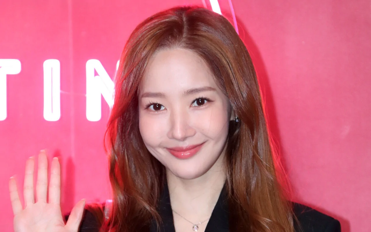 Visual Park Min Young Bintangi Drama Selama 18 Tahun Dianggap Alami  Perubahan Drastis