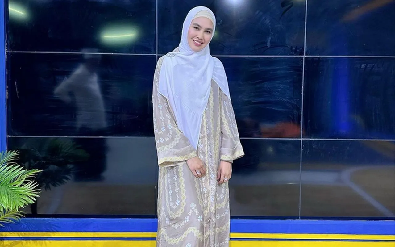 Kartika Putri Beber Cerita Sedih Sang Putri di Tengah Kontroversi Video Capres Jago Ngaji