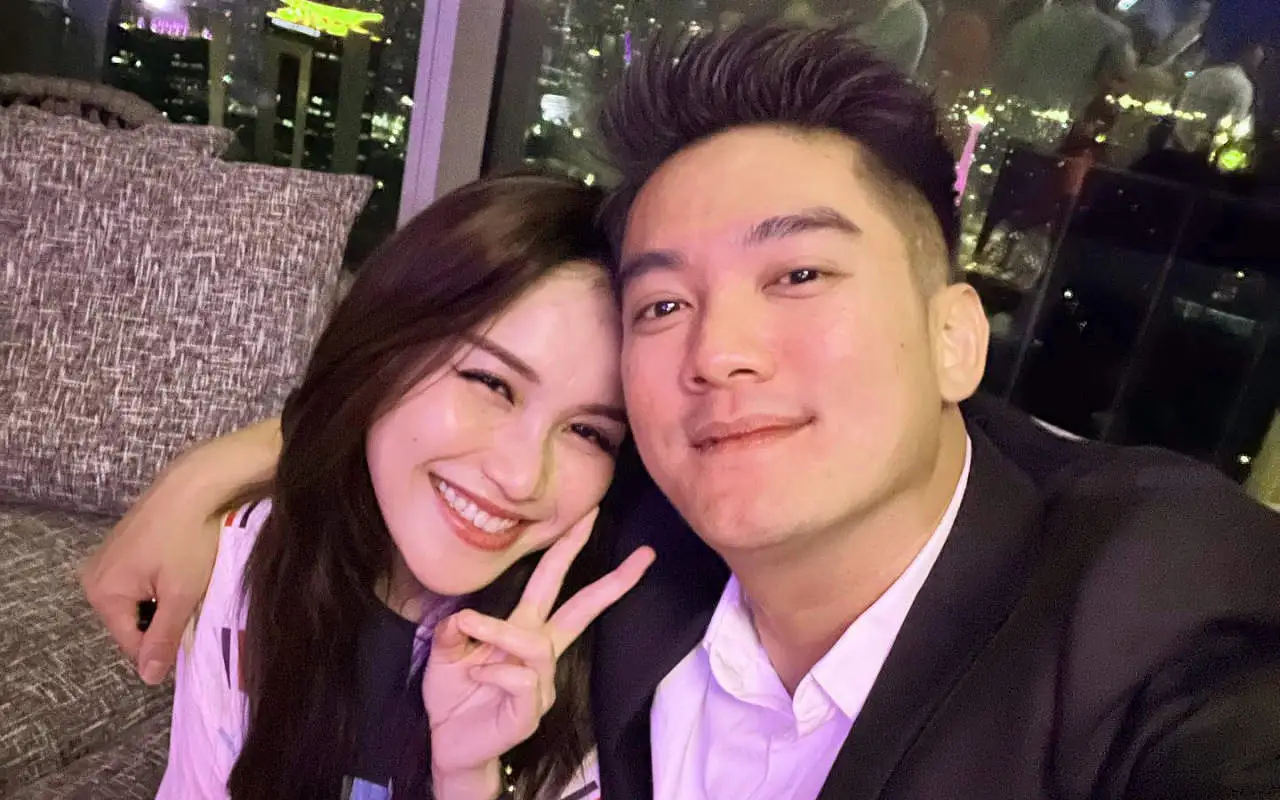 Ayu Ting Ting Diduga Beri Kode Kangen Boy William