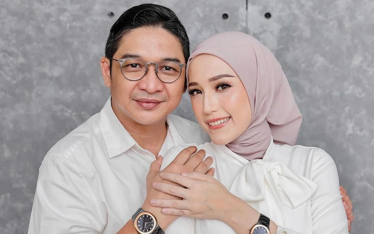 Adelia Wilhelmina Istri Pasha Ungu Pamer Vibes Positif usai Dikira Lepas Hijab