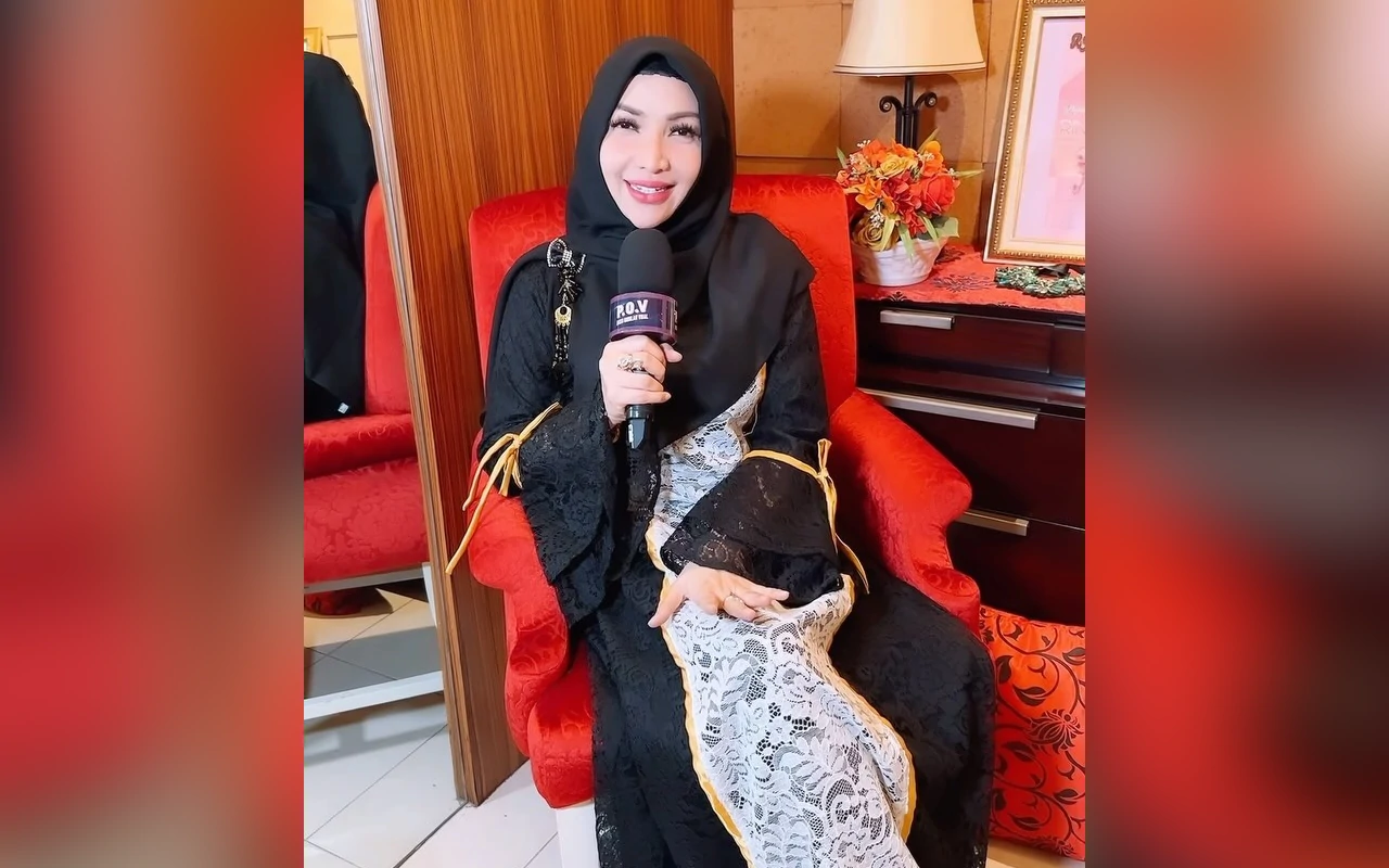 Roro Fitria Pamerkan Kekasih Baru Pasca Setahun Cerai