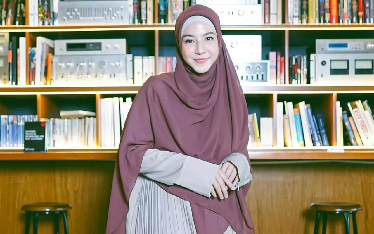 Natasha Rizky Curi Perhatian Lewat Gaya Hijab dan Busananya Saat Lakukan Olahraga