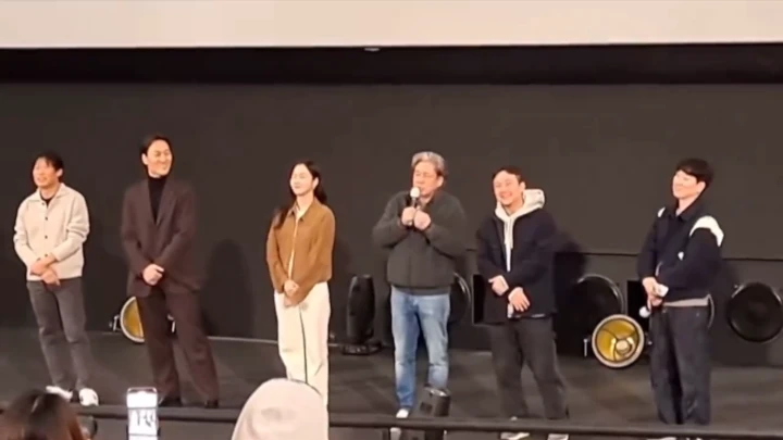 Cha Eunwoo Jadi Bahan Candaan di Pemutaran Film Kim Go Eun \'Exhuma\'