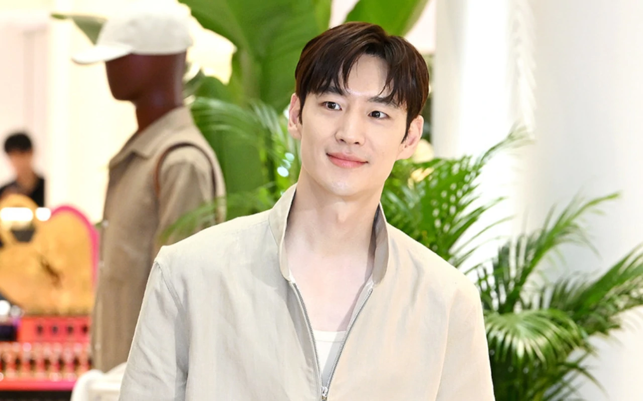 Lee Je Hoon Ikut Terseret Popularitas 'University War'