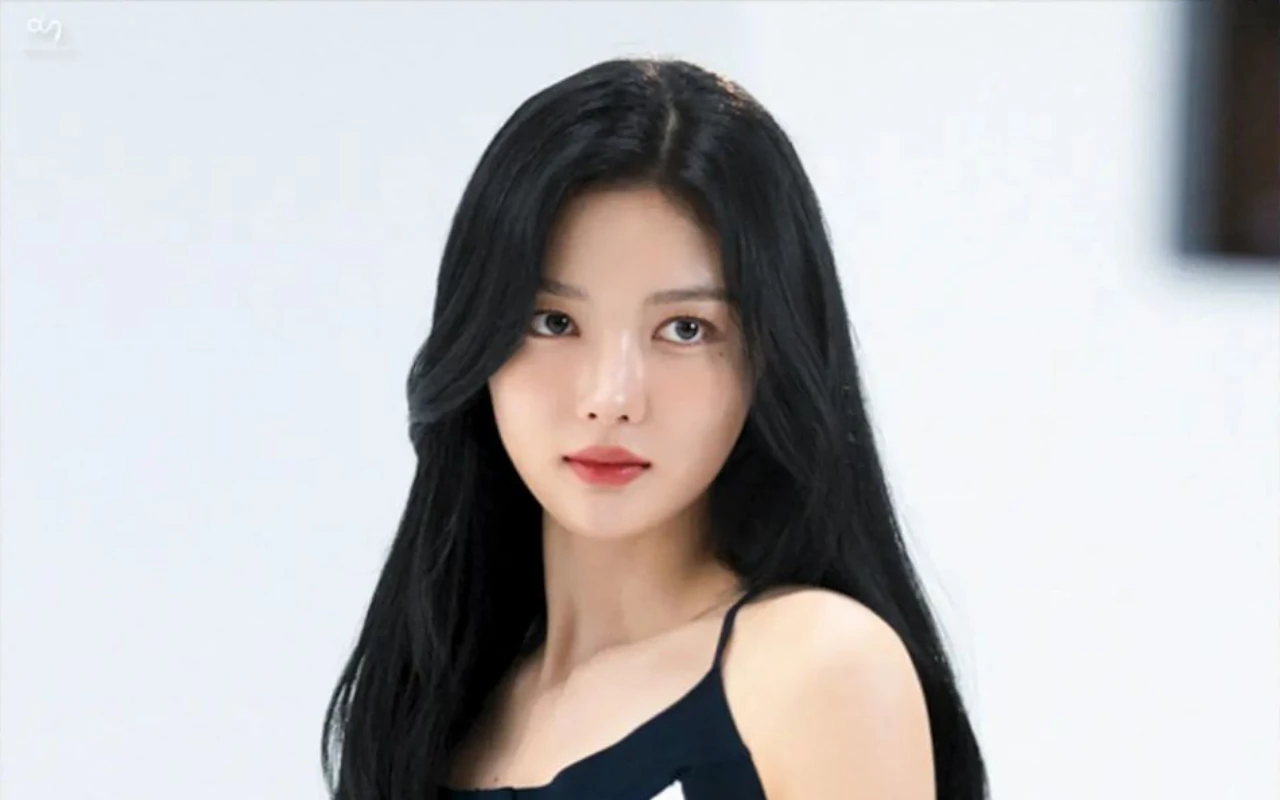 Momen Kim Yoo Jung Akting Bareng Bule di Drama 15 Tahun Lalu Kembali Viral