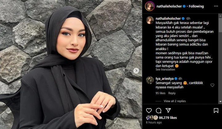 Nathalie Holscher Pamer Foto Berhijab Lagi