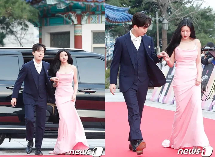 Momen Kwon Eunbi Gandengan Tangan dengan Lee Chan Won di USA 2024 ViralMomen Kwon Eunbi Gandengan Tangan dengan Lee Chan Won di USA 2024 ViralMomen Kwon Eunbi Gandengan Tangan dengan Lee Chan Won di USA 2024 Viral