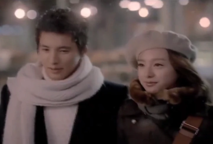 Momen Romantis Kim Ji Won & Won Bin di Iklan TV Kembali Viral
