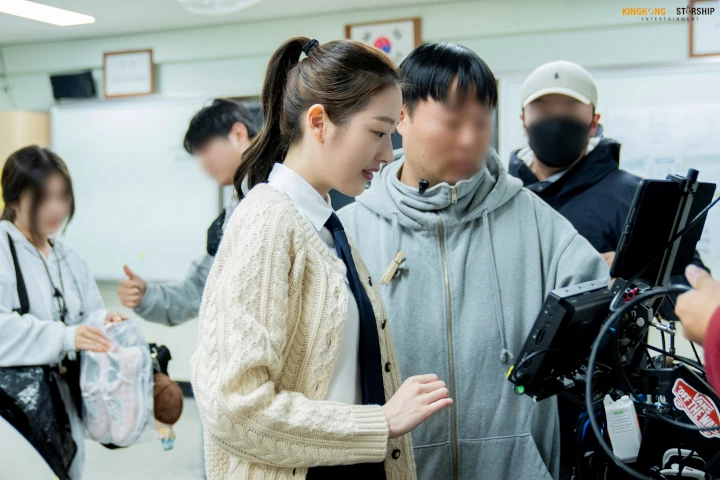 Jang Da Ah Curhat Rasa Takut saat Syuting Adegan Merokok di \'Pyramid Game\'