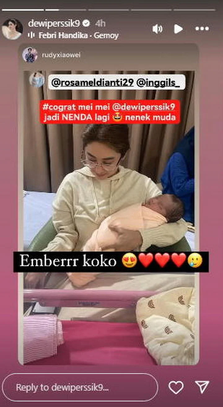 Dewi Persik Sambut Kelahiran Putri Cantik Rosa Meldianti