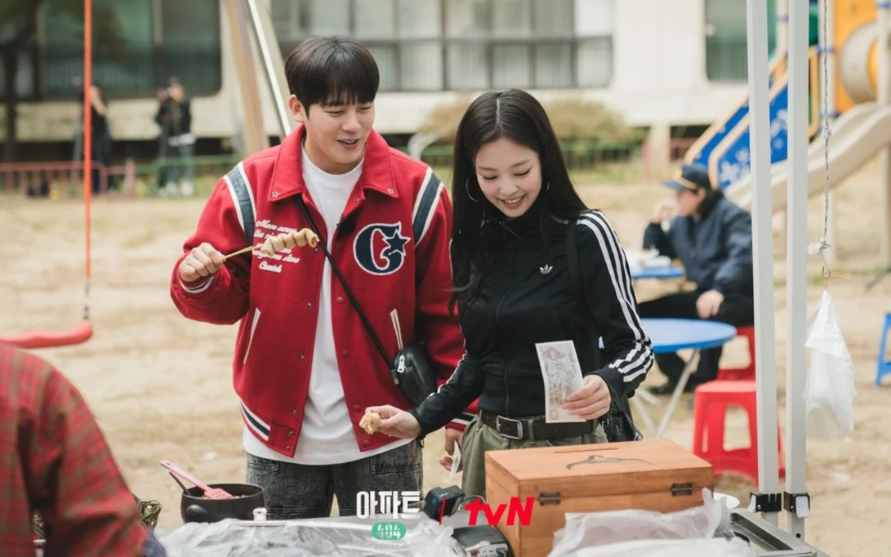 Lee Jung Ha Malah Ngebucin BLACKPINK saat Lawan Tim Jennie di 'Apartment 404'