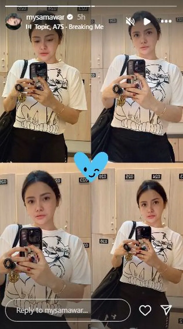 Mawar AFI Pamer Mirror Selfie Cantik