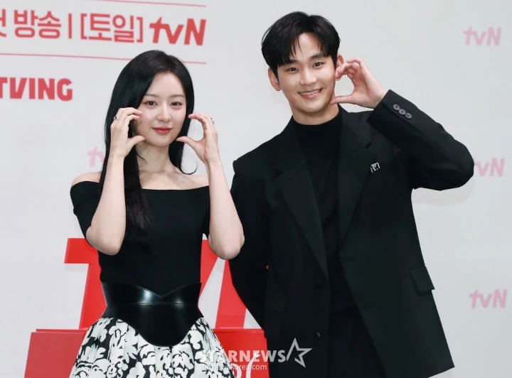 Kim Soo Hyun & Kim Ji Won Tolak Diwawancarai Media Pasca Berakhirnya \'Queen of Tears\'