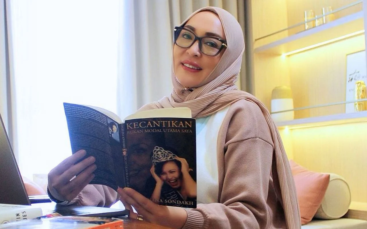 Angelina Sondakh Kenang Momen Manis Bareng Mendiang Mooryati Soedibyo