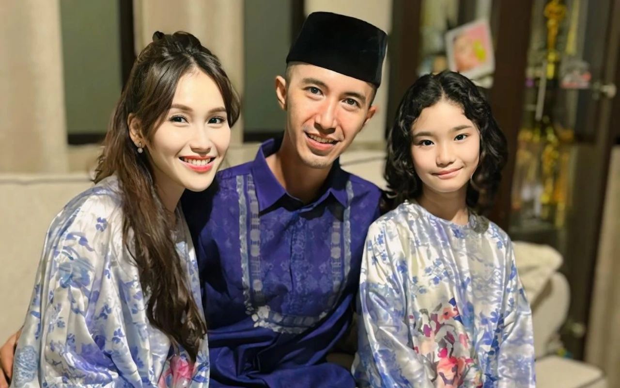 Calon Ibu Mertua Doakan Ayu Ting Ting yang Diserang Isu Liar Bertubi-tubi Jelang Nikah