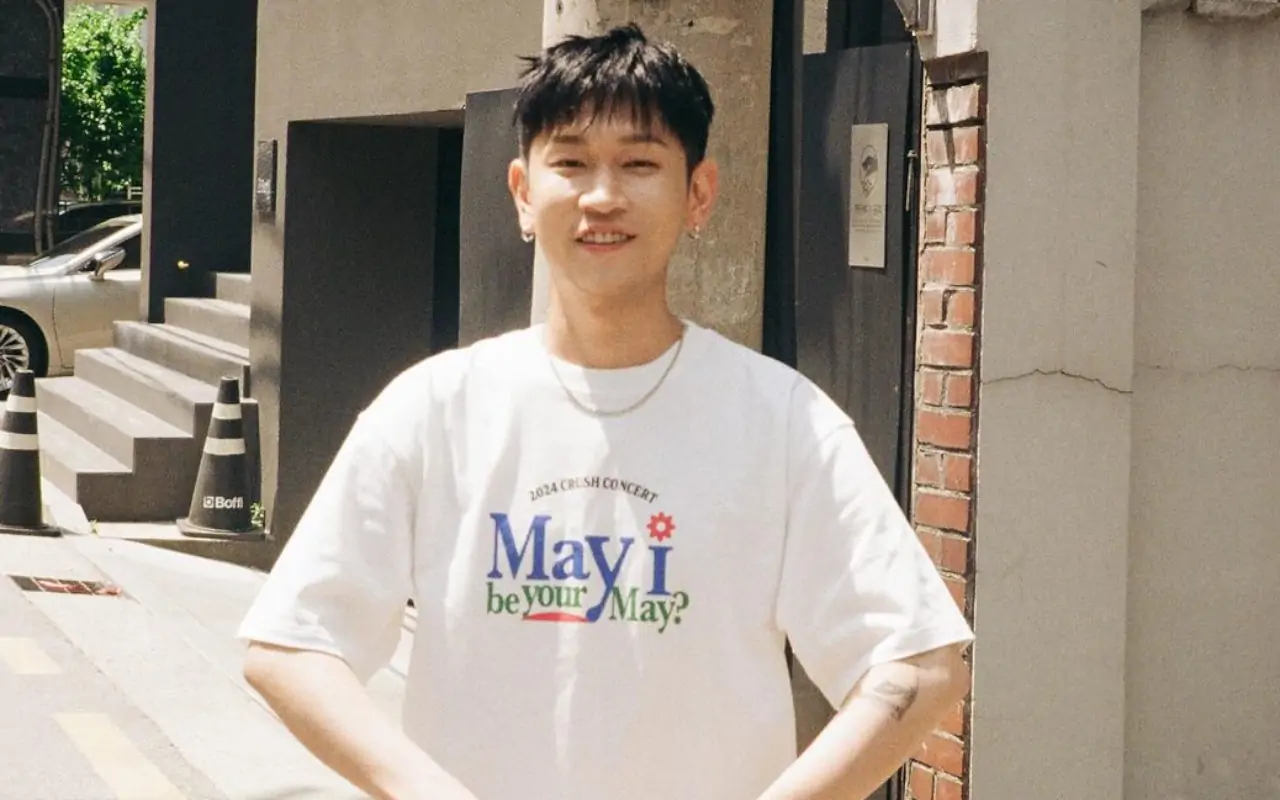 Crush Disebut Bikin Marah Para Dewa usai Remake Meme Dirinya yang Viral