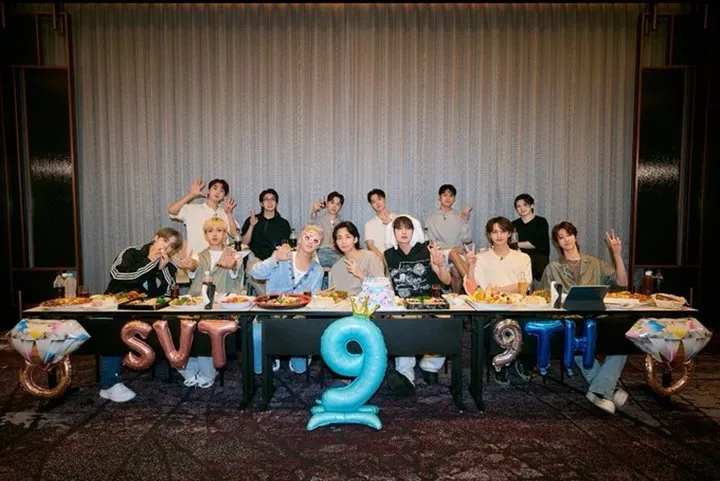 Live Ultah Ke-9 SEVENTEEN Mendadak Disetop dan Sempat Dihapus Agensi