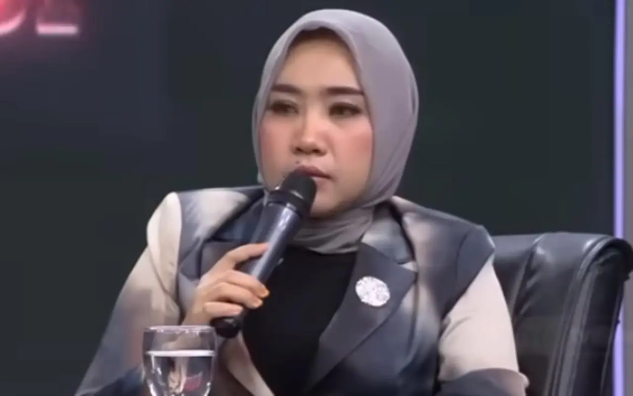 Pengacara Keluarga Vina Cirebon Tuai Sorotan usai Muncul Tanpa Hijab di IG Hotman Paris