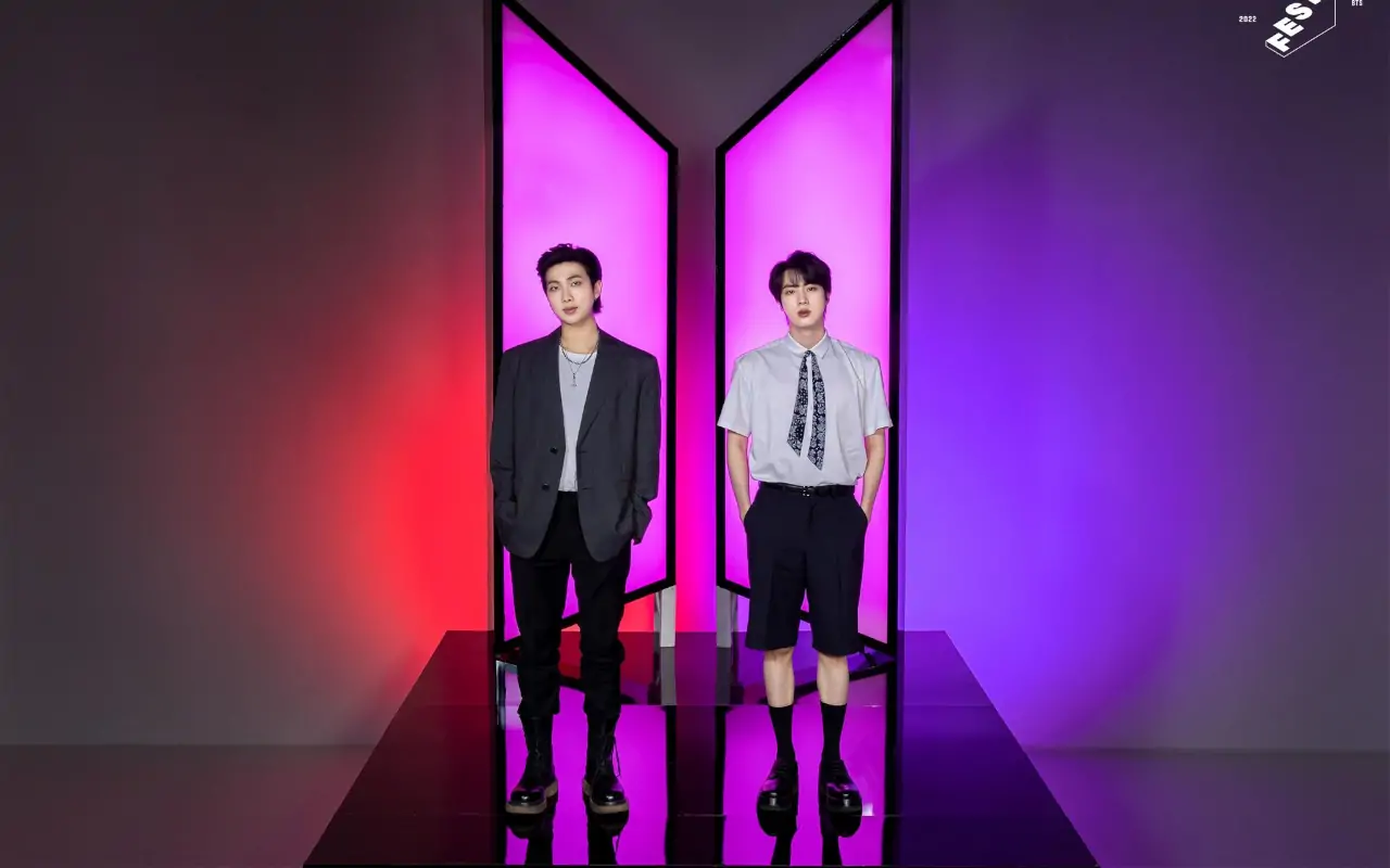 Jin BTS Beri Respons Kocak terhadap Permainan Saksofon RM