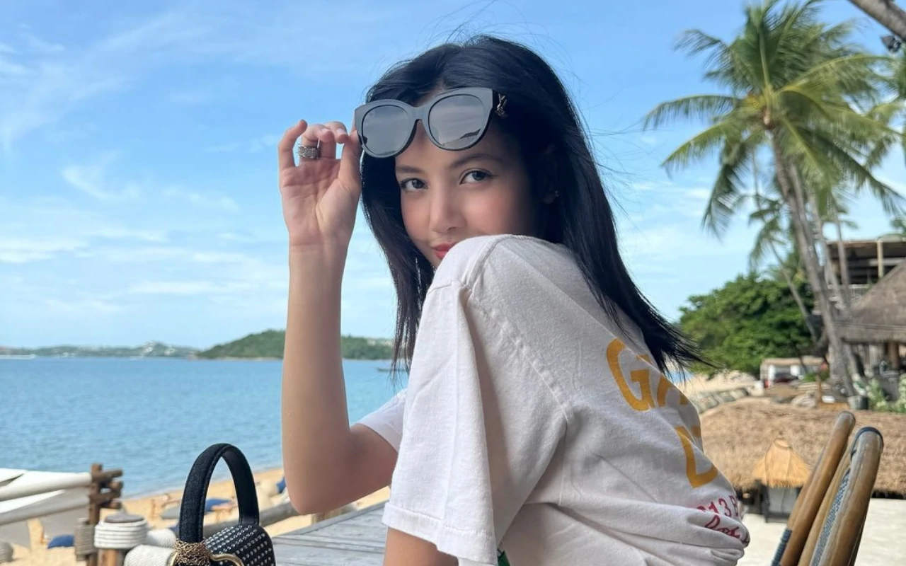 Lisa BLACKPINK Pamer Gaya Rockstar dalam Teaser Lagu Comebacknya