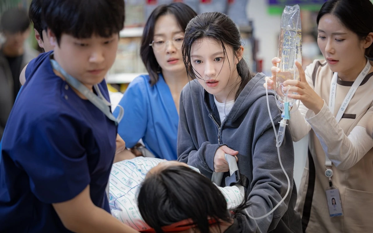 Drama Go Yoon Jung 'Resident Playlist' Terancam Dihapus meski Syuting Sudah Rampung