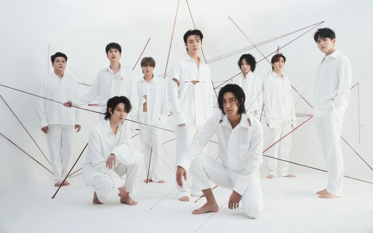Super Junior Gak Ada Takutnya Parodikan Petinggi Agensi kala Umumkan SM 3.0