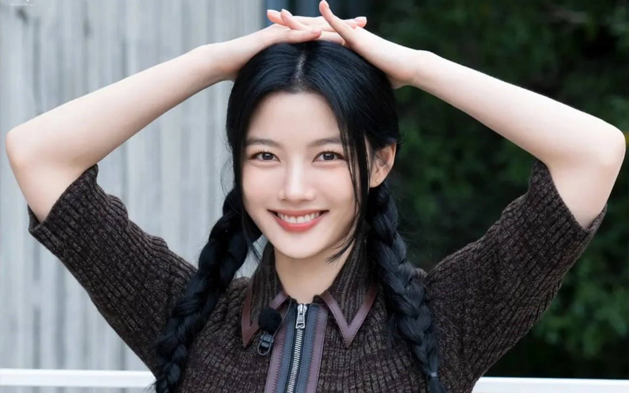 Kim Yoo Jung Bikin Kaget usai Tampil di Depan Publik Lebih Dewasa daripada Biasanya