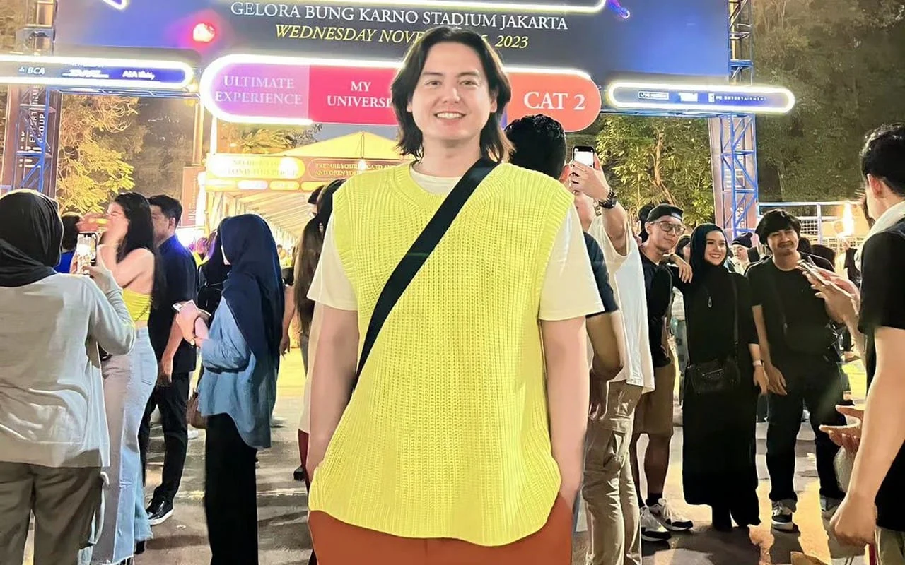 Roger Danuarta Bikin Gemas kala Lempar Gombalan Receh ala Bapak-Bapak